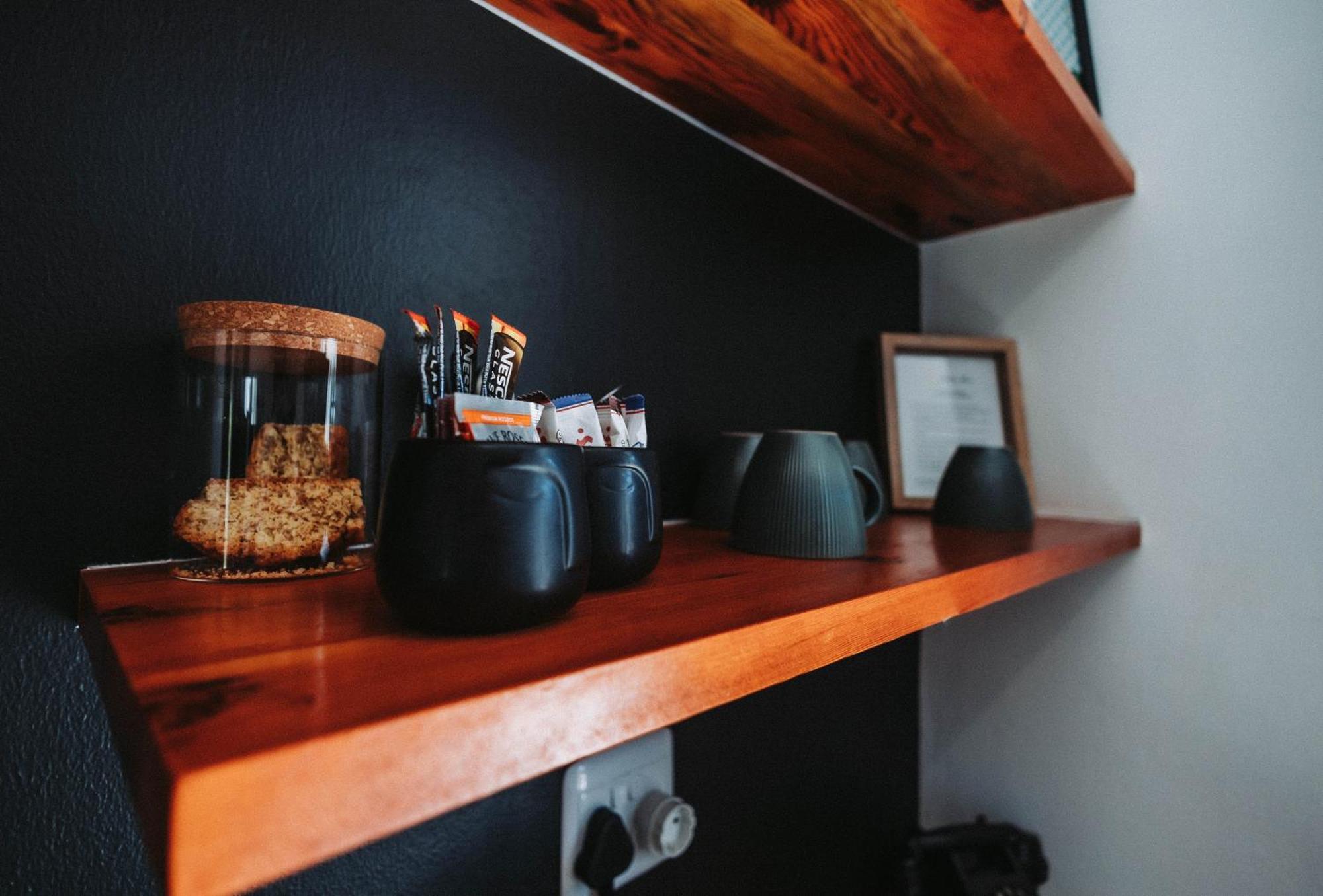 The Yellow Door Guesthouse 이스트런던 외부 사진