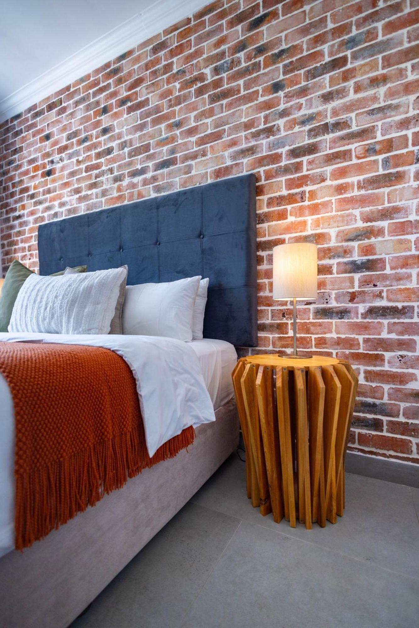 The Yellow Door Guesthouse 이스트런던 외부 사진